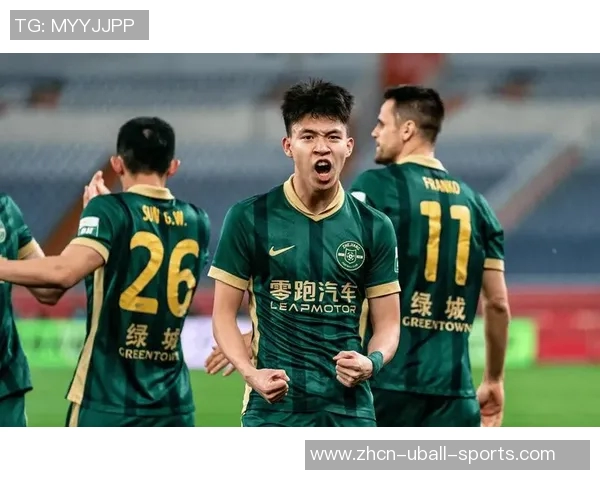 伊万大胆启用新人王钰栋主力陶强龙替补前恒大新星或将被淘汰