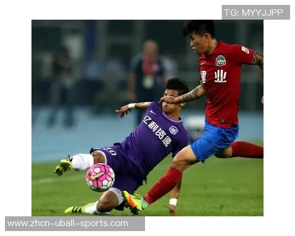 山东鲁能迎战河南建业争夺中超联赛关键三分的激烈对决 山东鲁能迎战河南建业争夺中超联赛关键三分的激烈对决